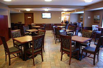 Отель Best Western Strathmore Inn