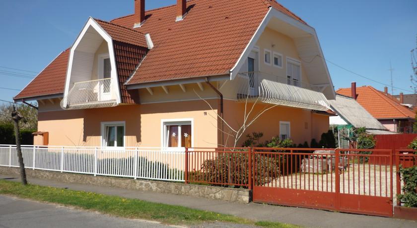 Апартаменты Farkas Apartmanok