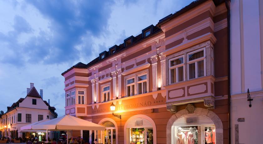 Отель Barokk Hotel Promenád