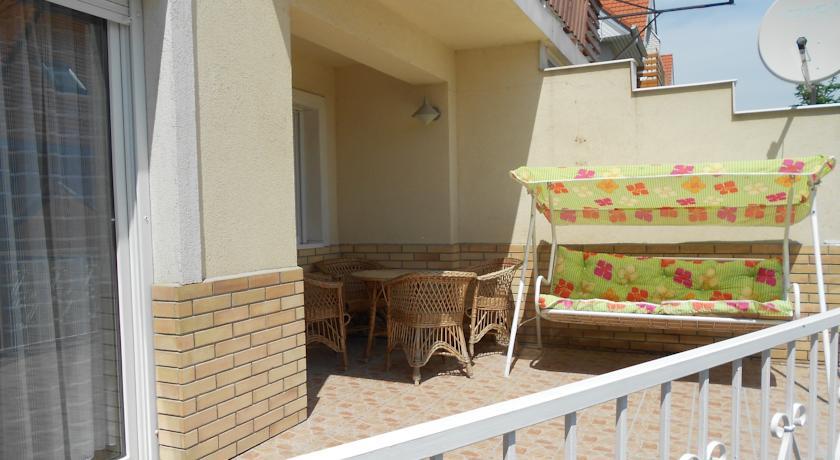 Апартаменты Berneris Apartman