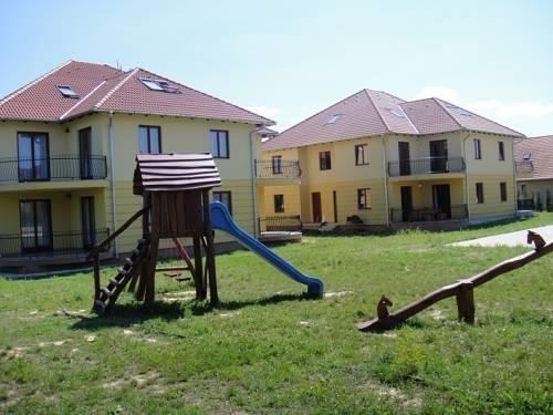 Отель Ágnes Apartmanház