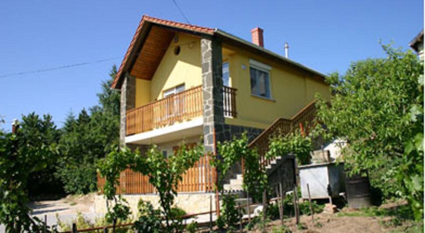Апартаменты Panoráma Apartmanház