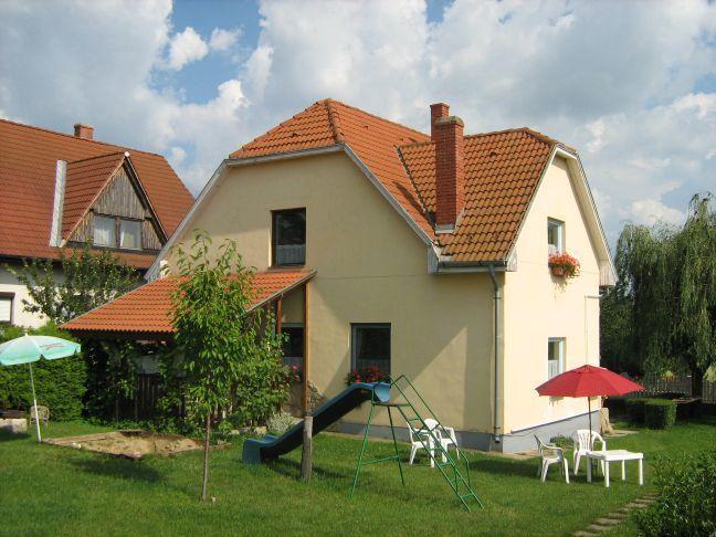 Апартаменты Balatoni Nyár Vendégház