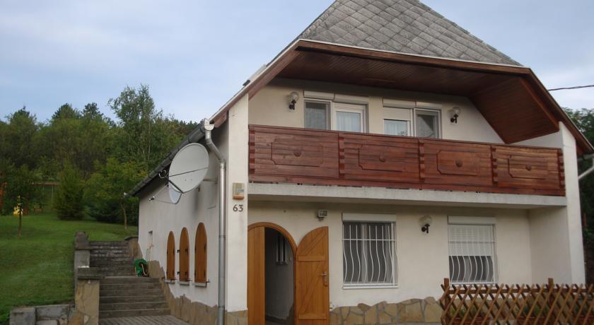 Апартаменты Holiv Vendégház