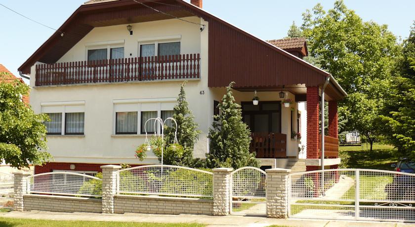 Апартаменты Zsuzsi Apartman