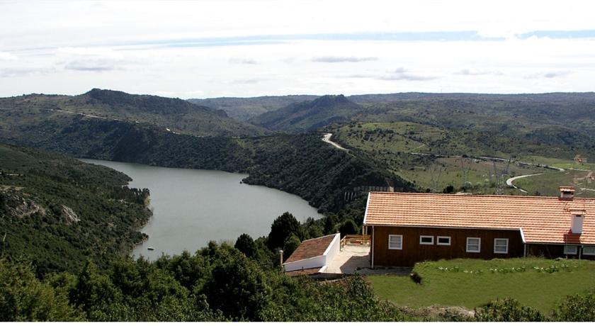 Отель Casa das Arribas