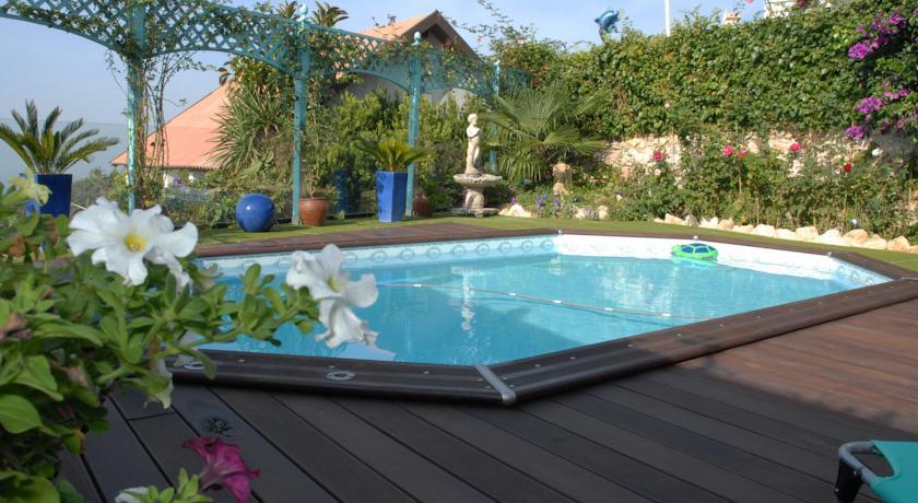 Вилла Villa in Sintra with Ocean Views