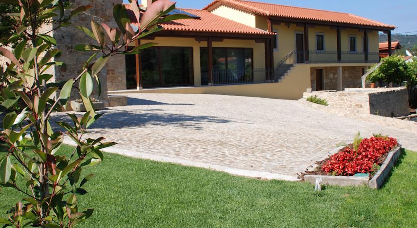 Отель Quinta da Dinha