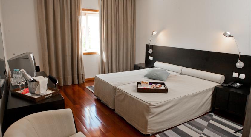 Отель Hotel Vila Luena