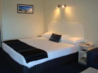 Отель Best Western Zebra Motel