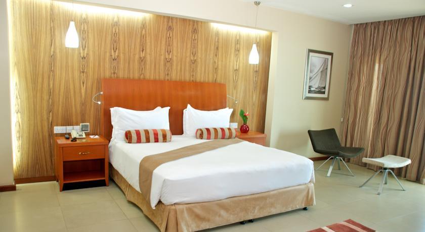 Отель Harbour View Suites