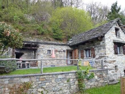 Апартаменты Holiday Home Rustico Rosa Agarone