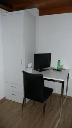 Отель Hotel Adler Garni