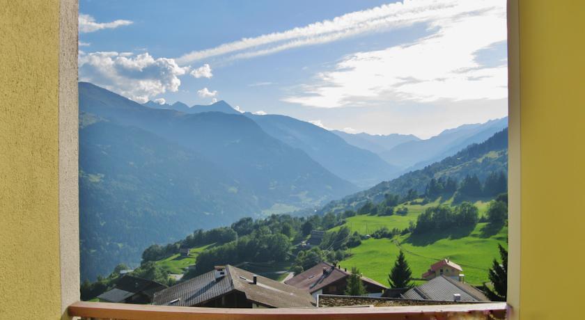 Отель Hotel Kistenpass