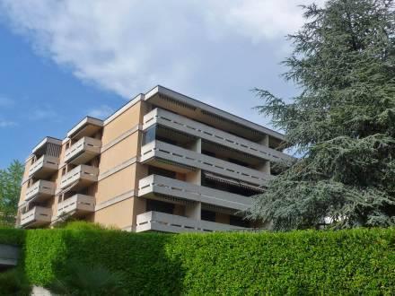 Апартаменты Apartment Leman Pelouse A Clarens