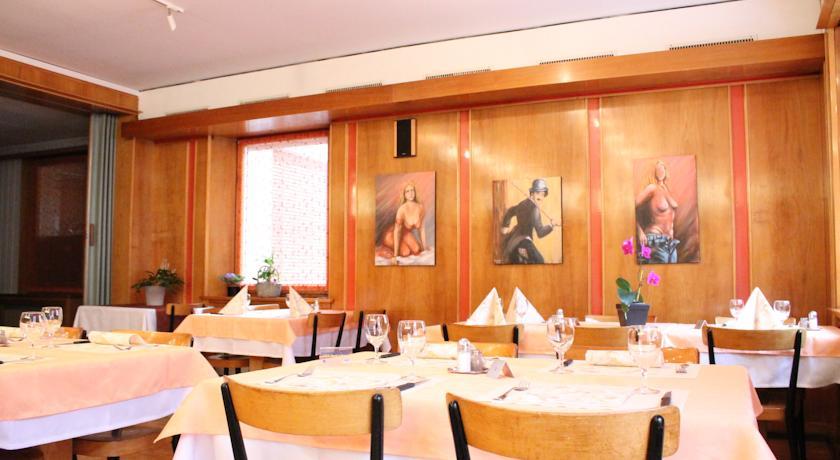Отель Albergo Pedrinis