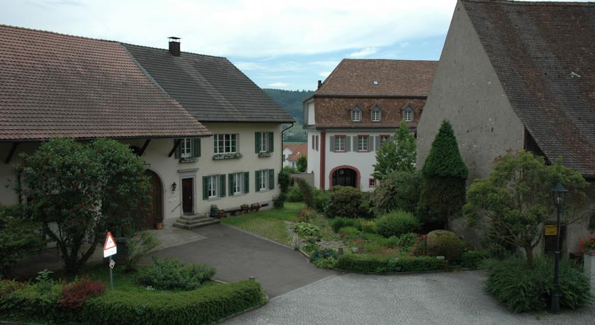 Отель Hotel Gasthaus Hirschen
