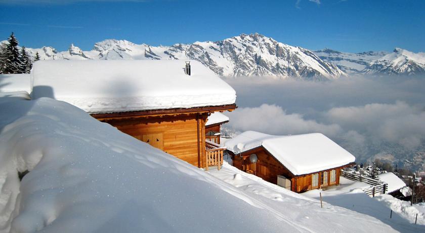 Апартаменты Holiday Home Chocolat La Tzoumaz