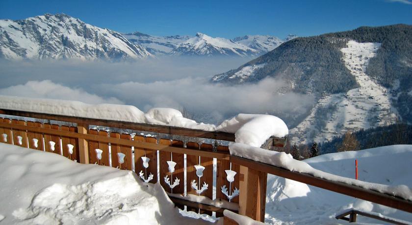 Апартаменты Holiday Home Mandalay La Tzoumaz