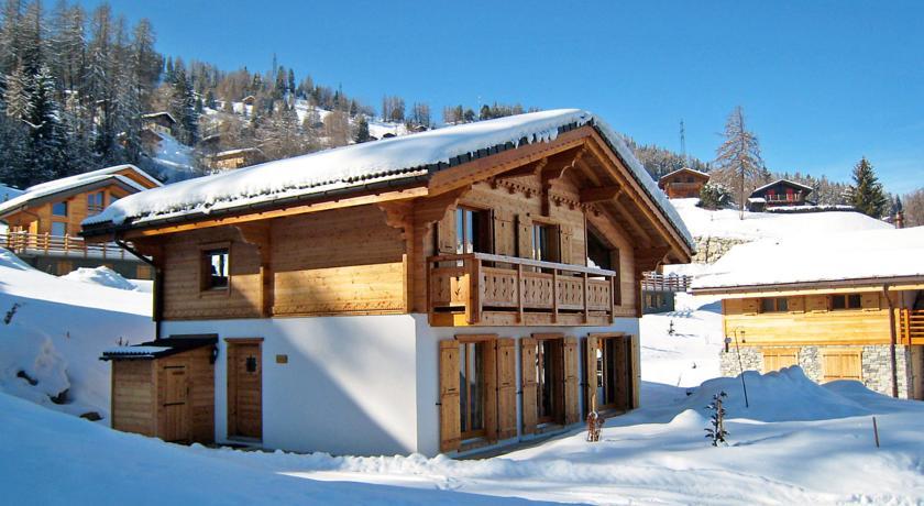 Апартаменты Holiday Home Orchidee La Tzoumaz