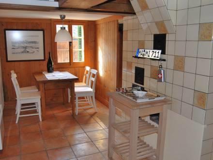 Апартаменты Holiday Home Blumenstrasse Leissigen
