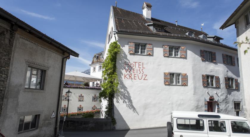 Отель Hotel Weiss Kreuz Malans
