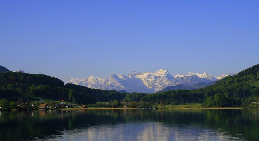 Отель Hotel - Restaurant Eierhals am Ägerisee