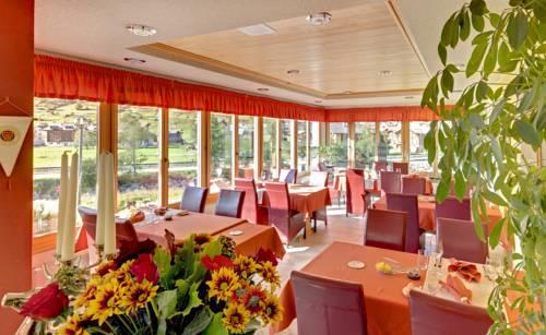 Отель Hotel Hubertus