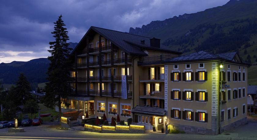 Отель Hotel Alpina Parpan