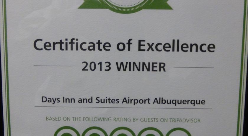 Отель Days Inn and Suites Airport Albuquerque