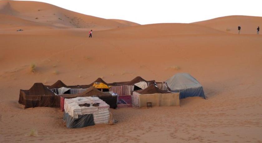 Break in the Desert