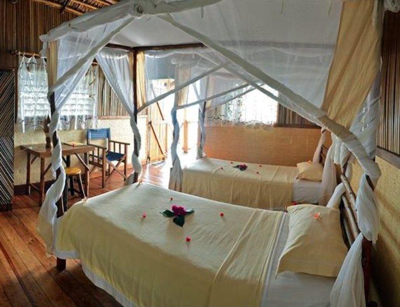 Отель Auberge Le Maki Lodge