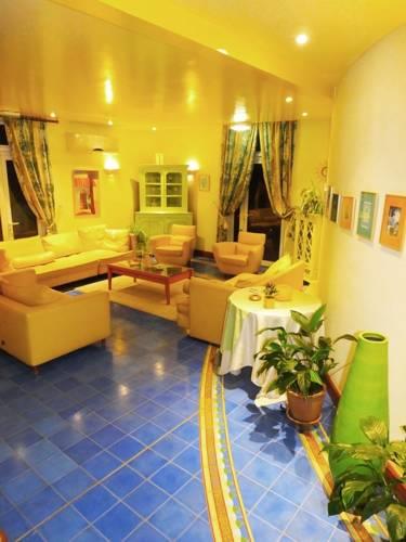 Отель Le Nautile Beachfront
