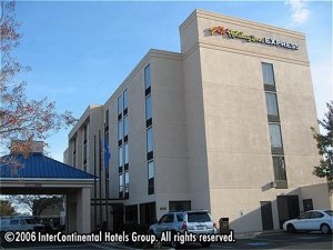 Отель Holiday Inn Express ELIZABETH CITY