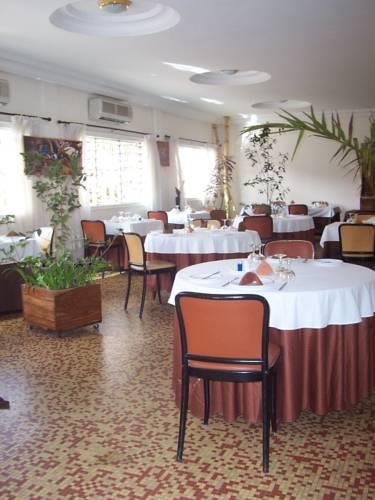 Отель Hotel Aubert