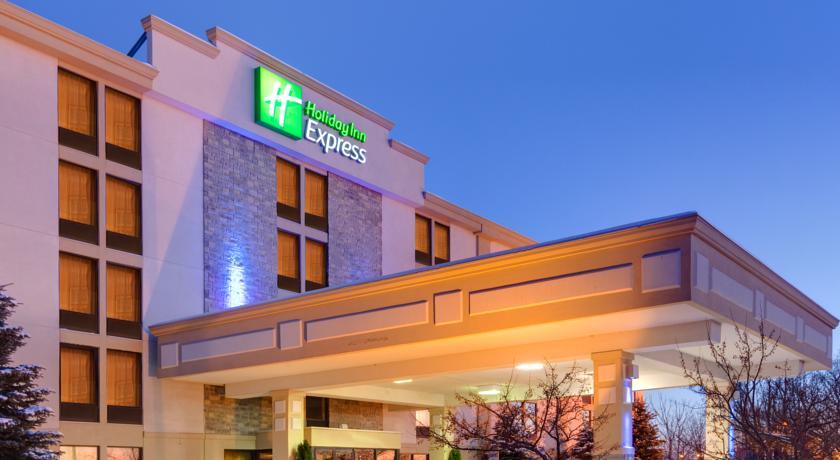 Отель Holiday Inn Express FLINT-CAMPUS AREA