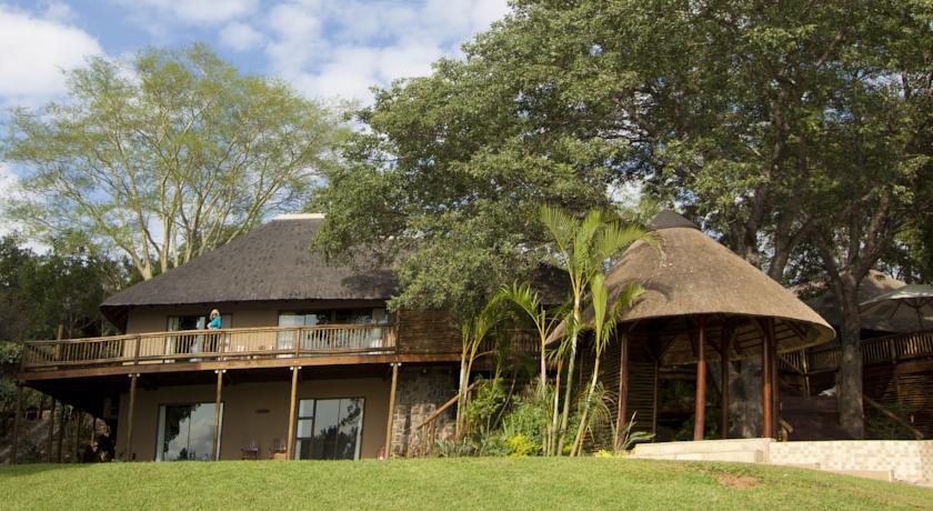 Отель Naledi Bushcamp and Enkoveni Camp
