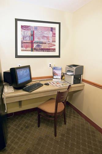 Отель Holiday Inn Express FULTON