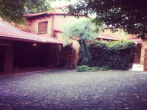 Отель Maison France Bed and Breakfast
