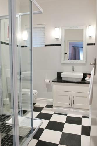 Апартаменты Apartments @ Oryx Place