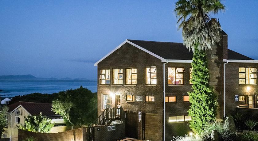 Гостевой дом White Shark Guest House
