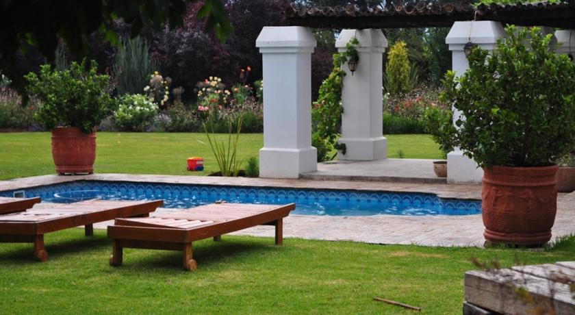 Отель New Holme Karoo Guest Farm