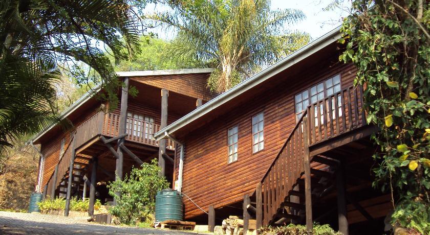 Апартаменты Nie-Zel Log Homes