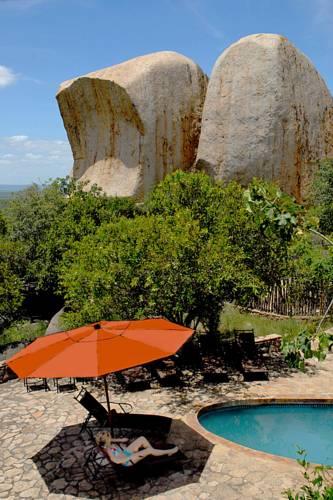 Отель Manyatta Rock Camp Kwa Madwala