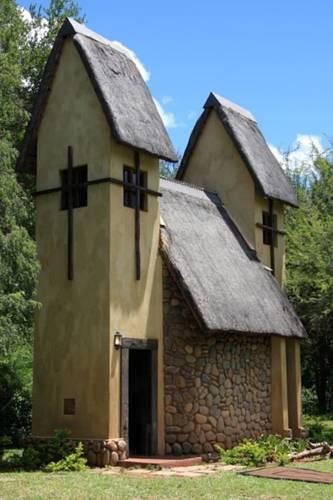 Отель Hippo Pools Resort