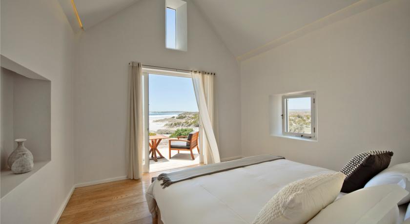 Отель Strandloper Ocean Boutique Hotel