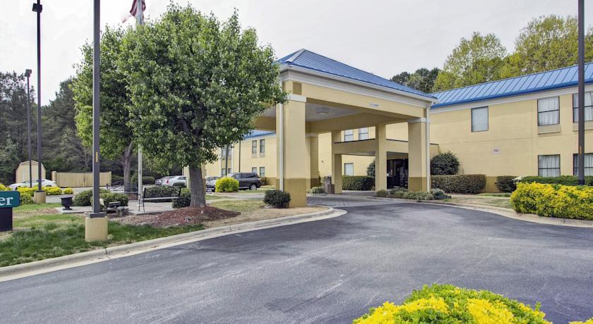 Отель Quality Inn Raleigh