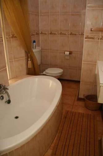 Мини-отель Tranquil House Bed & Breakfast