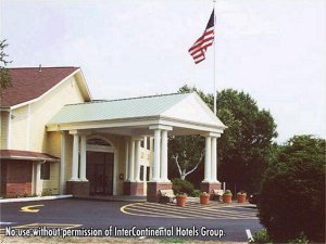 Отель Holiday Inn Express Sharon/ Foxboro