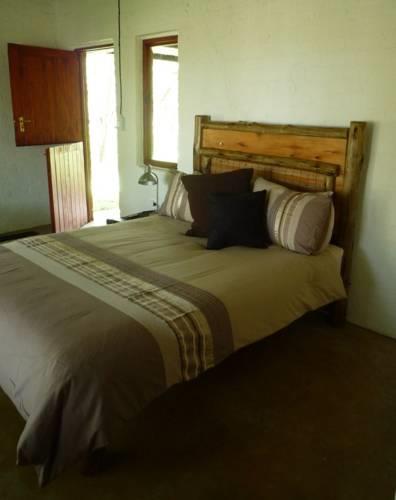 Отель Tom Cats Safari Inn